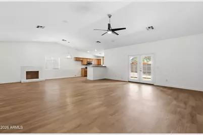 14215 N 39th Drive, Phoenix, AZ 85053 - Photo 5