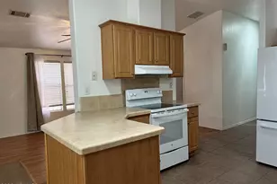 10960 N 67th Ave, Glendale, AZ 85304 - Photo 7