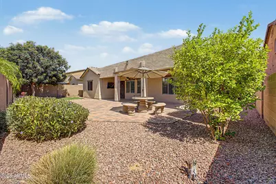 16035 W Clinton Street, Surprise, AZ 85379 - Photo 25