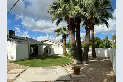 8744 E Rose Lane, Scottsdale, AZ 85250 - Photo 15