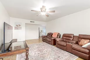 3312 S Ventura Dr, Tempe, AZ 85282 - Photo 9