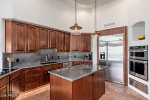 10958 E Sutherland Way, Scottsdale, AZ 85262 - Photo 11