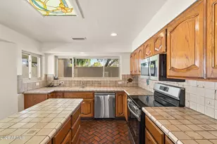 1756 W Echo Ln, Phoenix, AZ 85021 - Photo 13