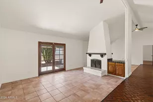 1756 W Echo Ln, Phoenix, AZ 85021 - Photo 9