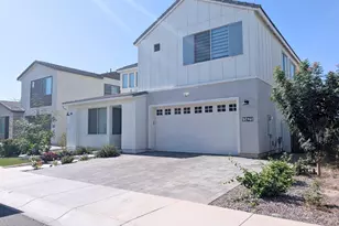 1421 E Donato Ct, Gilbert, AZ 85298 - Photo 1