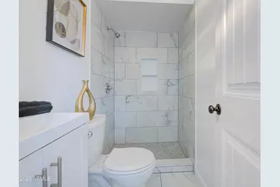 6002 W Catalina Drive, Phoenix, AZ 85033 - Photo 7