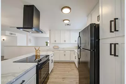 6002 W Catalina Drive, Phoenix, AZ 85033 - Photo 5