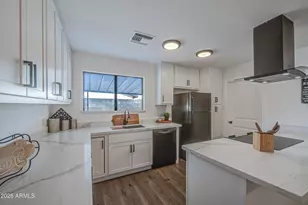 6002 W Catalina Dr, Phoenix, AZ 85033 - Photo 3