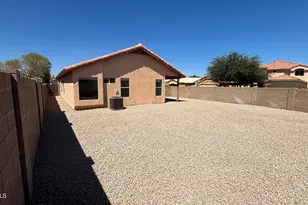 12721 W Palm Ln, Avondale, AZ 85392 - Photo 23