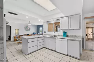 10306 W Ponderosa Cir, Sun City, AZ 85373 - Photo 3
