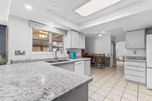 10306 W Ponderosa Cir, Sun City, AZ 85373 - Photo 17