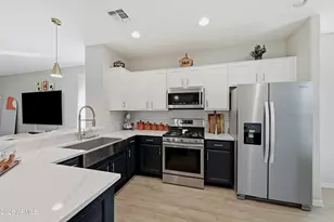 828 W Leadwood Ave, San Tan Valley, AZ 85140 - Photo 7