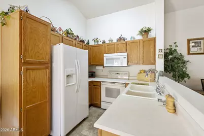 1862 E Peach Tree Drive, Chandler, AZ 85249 - Photo 11