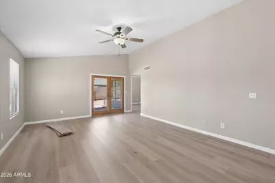 11904 N 76th Lane, Peoria, AZ 85345 - Photo 5
