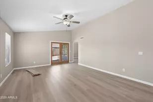 11904 N 76th Ln, Peoria, AZ 85345 - Photo 5