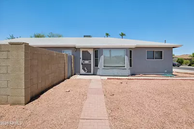 11904 N 76th Lane, Peoria, AZ 85345 - Photo 3
