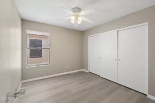 11904 N 76th Ln, Peoria, AZ 85345 - Photo 15