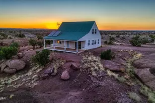 245 N N6400 Ranch, Saint Johns, AZ 85936 - Photo 3
