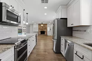 9627 W Lindgren Ave, Sun City, AZ 85373 - Photo 1