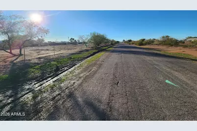 4145 N Valley Drive #5, Eloy, AZ 85131 - Photo 3