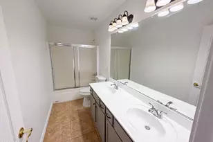 17645 W Hale Bopp Dr, Goodyear, AZ 85338 - Photo 21