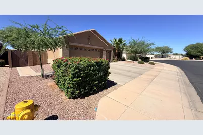 8638 E Osage Circle, Mesa, AZ 85212 - Photo 9
