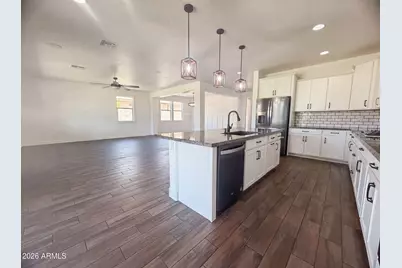 2166 W Madisen Marie Avenue, San Tan Valley, AZ 85144 - Photo 7