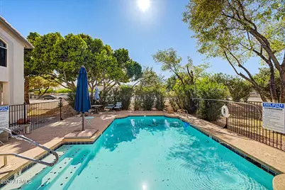 4805 E Kachina Trail #15, Phoenix, AZ 85044 - Photo 23