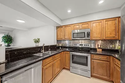 4805 E Kachina Trail #15, Phoenix, AZ 85044 - Photo 5