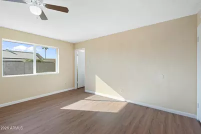 4043 W Sweetwater Avenue, Phoenix, AZ 85029 - Photo 11