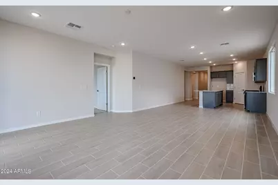 40045 W Wolf Drive, Maricopa, AZ 85138 - Photo 13