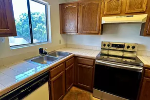 11666 N 28th Dr, Phoenix, AZ 85029 - Photo 7