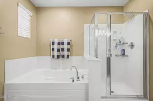 2519 W Lucia Dr, Phoenix, AZ 85085 - Photo 15