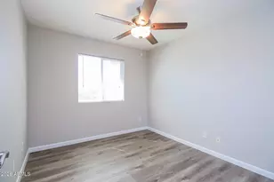 5716 S Roberts Rd, Tempe, AZ 85283 - Photo 9