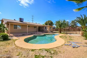 5716 S Roberts Rd, Tempe, AZ 85283 - Photo 15