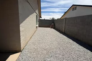 4044 W Cholla St, Phoenix, AZ 85029 - Photo 25