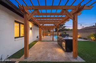 8114 E Jackrabbit Rd, Scottsdale, AZ 85250 - Photo 17