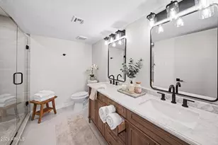 8114 E Jackrabbit Rd, Scottsdale, AZ 85250 - Photo 13