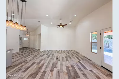 8747 W Lone Cactus Drive, Peoria, AZ 85382 - Photo 3