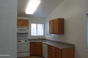 921 S Val Vista Dr, Mesa, AZ 85204 - Photo 3