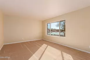 2705 W Summit Pl, Chandler, AZ 85224 - Photo 5