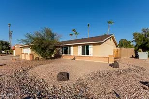2705 W Summit Pl, Chandler, AZ 85224 - Photo 3