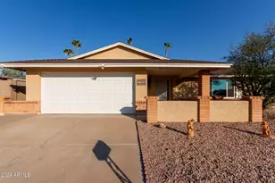 2705 W Summit Pl, Chandler, AZ 85224 - Photo 1