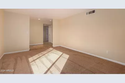 2705 W Summit Place, Chandler, AZ 85224 - Photo 7
