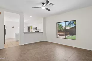 2575 W Amber Sun Dr, Phoenix, AZ 85085 - Photo 19