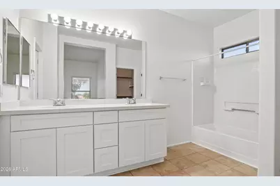 2575 W Amber Sun Drive, Phoenix, AZ 85085 - Photo 11