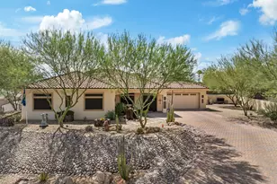 695 N Topeka Cir, Wickenburg, AZ 85390 - Photo 43