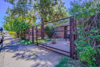 351 E Encanto Drive, Tempe, AZ 85281 - Photo 47