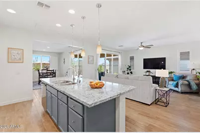 13272 W Montansoro Lane, Peoria, AZ 85383 - Photo 5