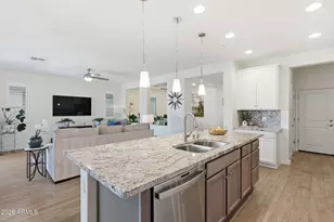13272 W Montansoro Ln, Peoria, AZ 85383 - Photo 9